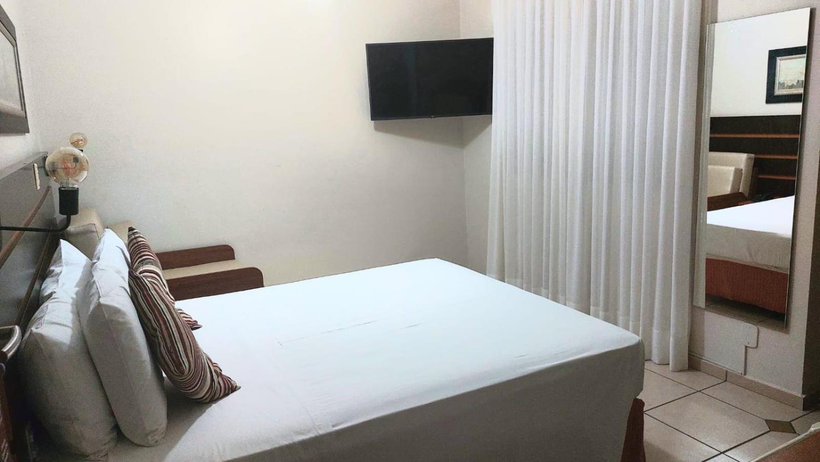 Hotel Ferraz Pouso Alegre Exteriér fotografie