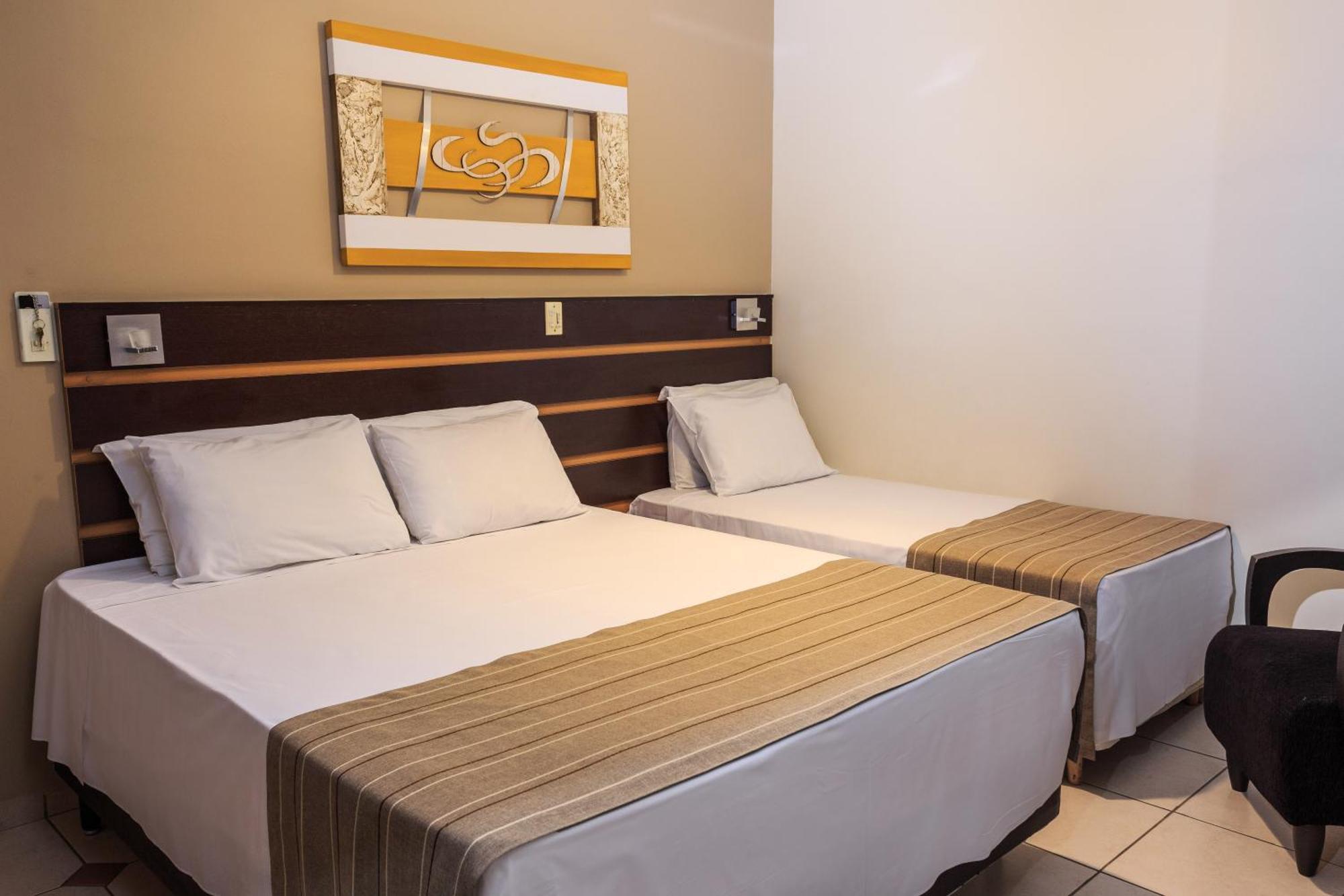 Hotel Ferraz Pouso Alegre Exteriér fotografie