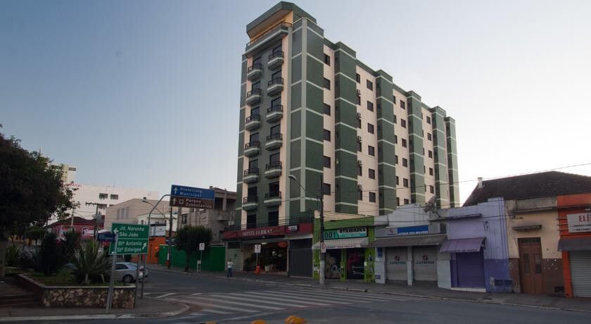 Hotel Ferraz Pouso Alegre Exteriér fotografie